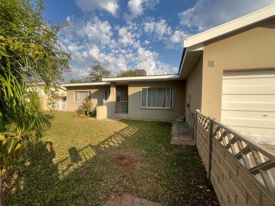 5 Bedroom Property for Sale in Keidebees Northern Cape